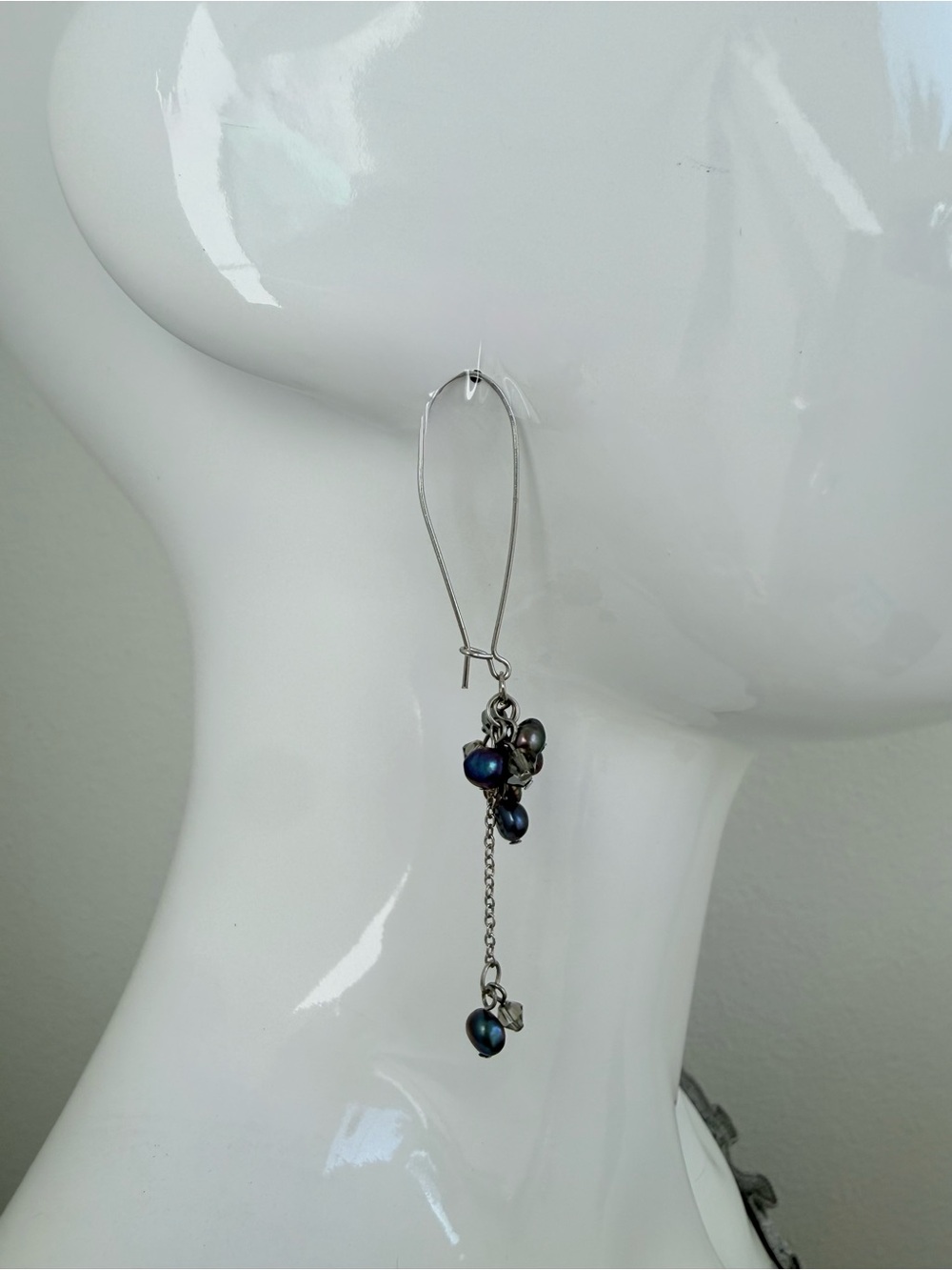 Black Fresh Water Pearl Cluster earrings